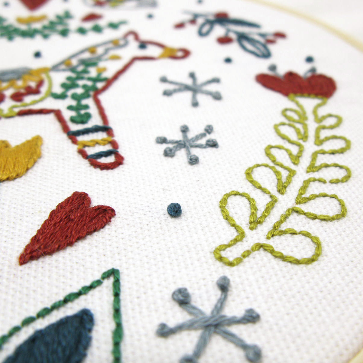 DALA embroidery kit
